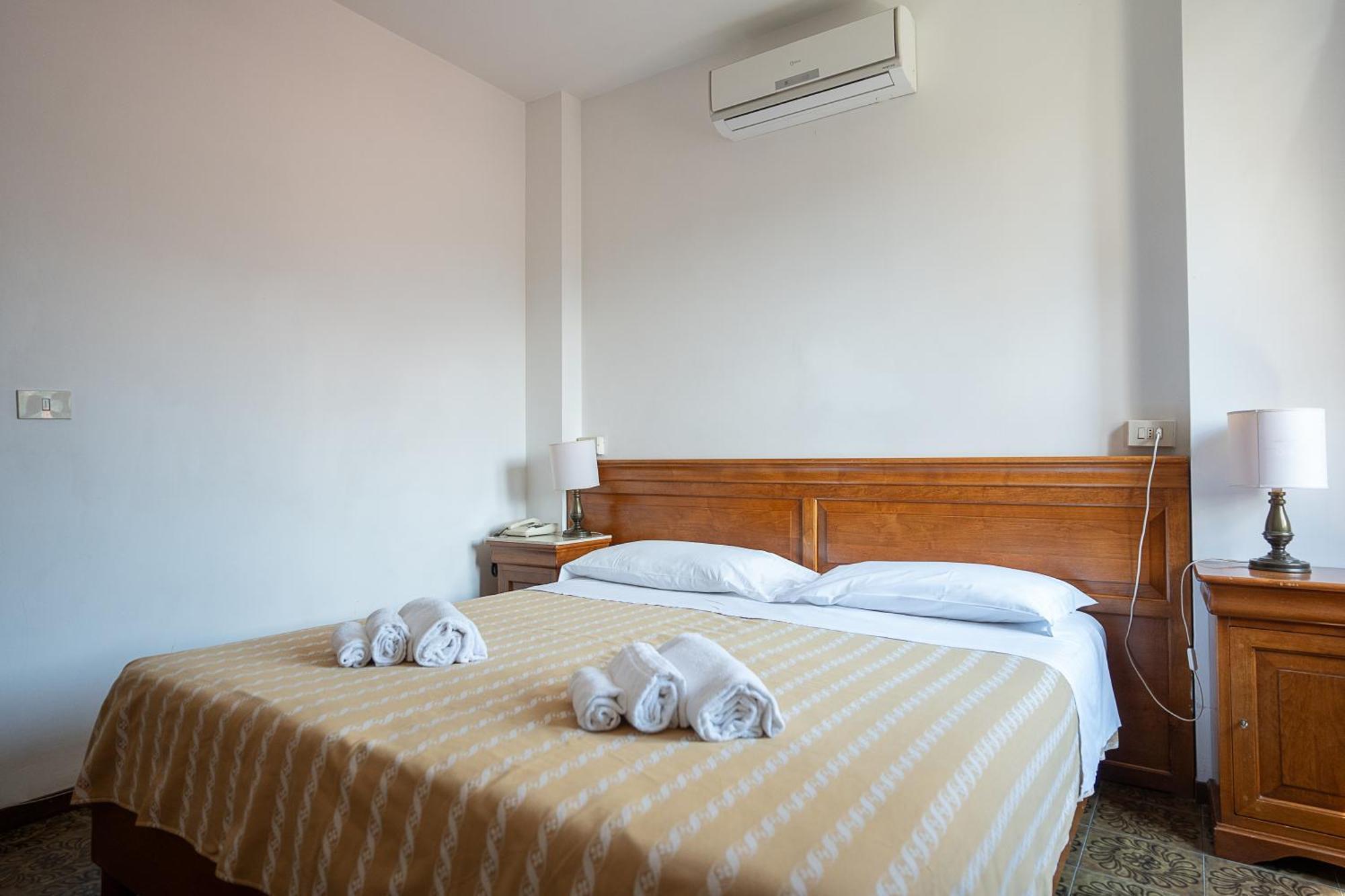 Hotel Napoleon Pontremoli Ngoại thất bức ảnh